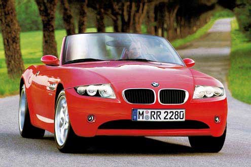 Szériaközeli képek a BMW Z4-ről