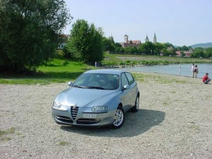Teszt: Alfa Romeo 147 TS - Minden meg van bocsátva!