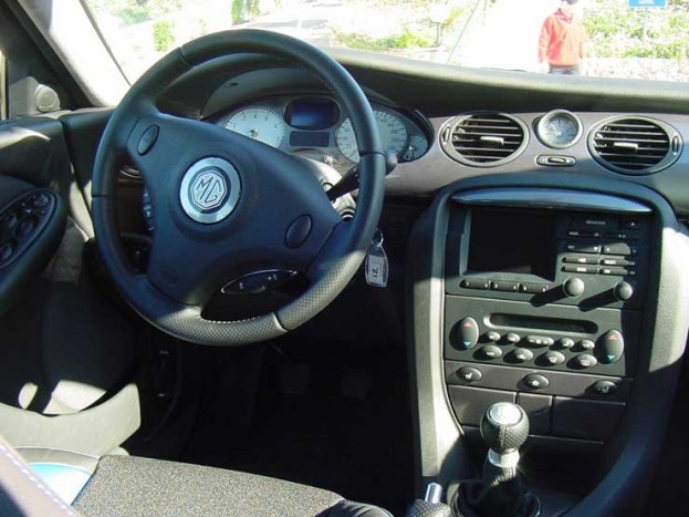 Vezettük: MG ZT-T 190 – Más világ 1 Vezettük: MG ZT-T 190 – Más világ 1