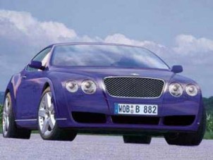 Kupé és limuzin is készülhet a középméretű Bentley-ből