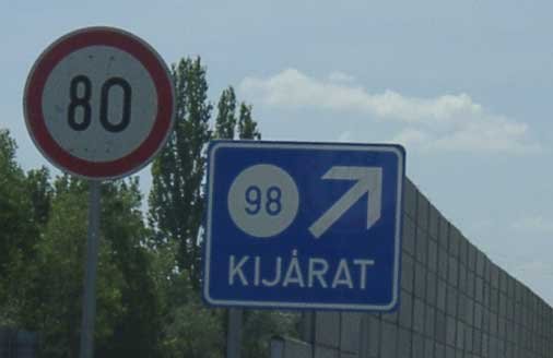 Minden kijárat számozást kap, mely az adott kolométerkőre utal