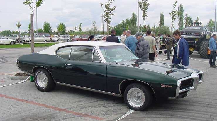 A Geo Metrótól a Chevrolet Suburbanig