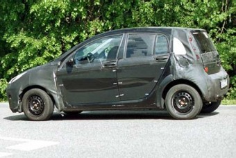 Még két év a négyajtós smartig