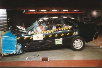 EuroNCAP teszt: ötcsillagos a C-Mercedes