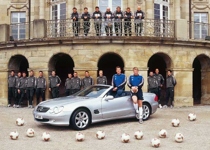 9973_81683_1000x700.jpg | Vezess | Vezess A Mercedes-Benz a német válogatott főtámogatója. Szívesen vállalnának hasonló szerepet a 2006-os németországi világbajnokságon is