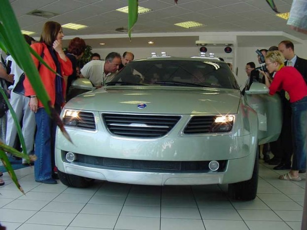 Vasárnapig még megtekinthető a Saab 9<sup>3</sup>-X