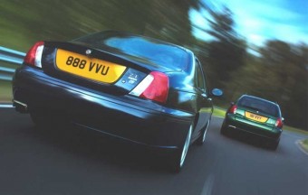 Modellfrissítés és új motorok az MG ZT-ben