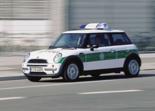 Rendőrök Miniben - egyelőre csak Németországban