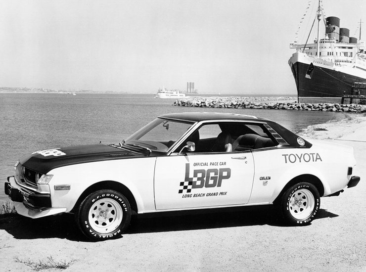 1975-ben a egy Toyota Celica volt a felvezető autó Long Beach-en