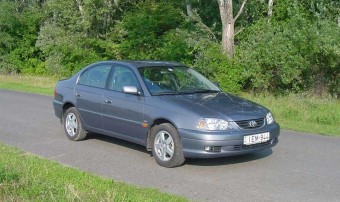 Teszt: Toyota Avensis 1.6 16V - Egy jó autó