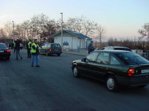 Mobil autópálya-matrica árusítók a Hungaroring ideje alatt