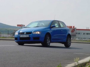 Teszt: Fiat Stilo Abarth 2.4 - Visszafogott pezsgés