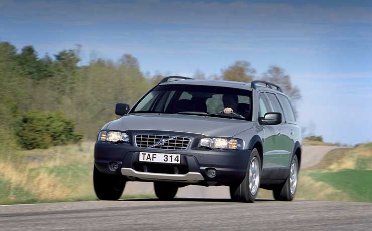Volvo újdonságok a 2003-as modellévre