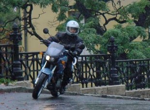 Motorteszt: BMW F 650 CS - Svájci óra