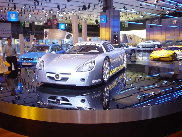 7992_73817_1000x700.jpg | Vezess | Vezess A turbós Astra OPC és az Eau Rouge mellett még jutott hely az Eco Speedster számára is