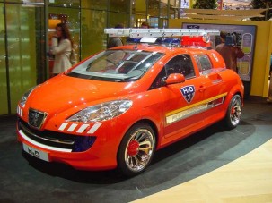 Párizsi látogatás a Peugeotnál