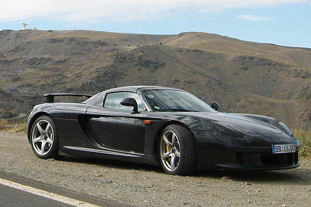 Még mindig csak kémfotók a Porsche Carrera GT-ről