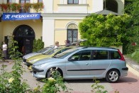 206 SW: a Peugeot 206 margaréta újabb szirma