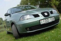 Teszt: Seat Ibiza 1.4 Stella - Ötös formaterv, hiányos dinamizmus Seat Ibiza 1.4 Stella