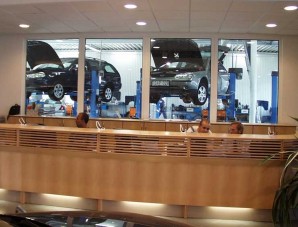 Megnyílt az Ivanics Kft. új Ford szervize