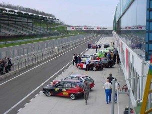 Magyar és osztrák gyorsasági verseny a Hungaroringen