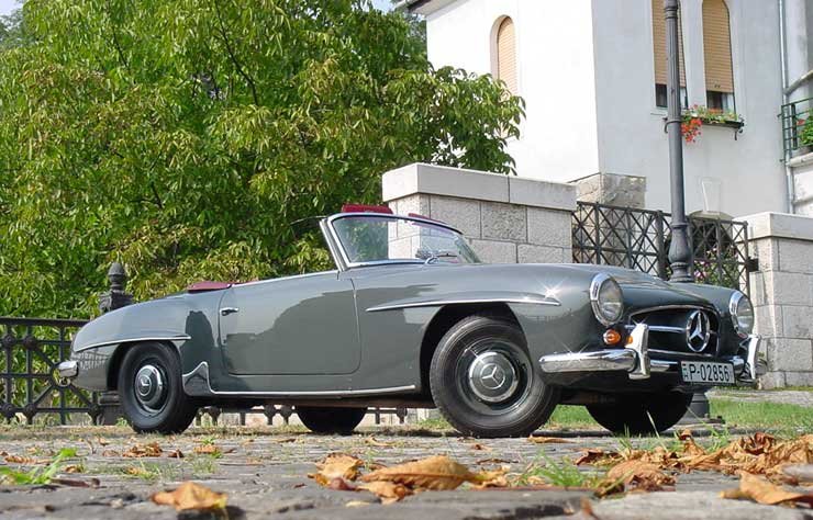 Ez az autó a Stuttgartból, a Mercedes-Benz Classic Centertől érkezett