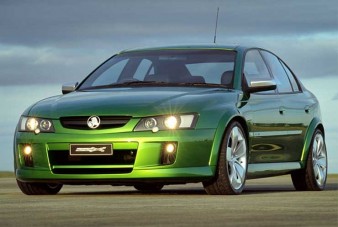 Sportlimuzin-tanulmány a Holdentől