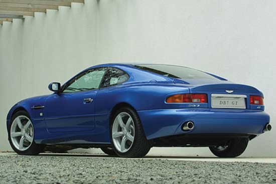 Újabb szupersportautó az Aston Martin DB 7-ből