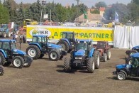 Az IKR gépshow részeként a teljes New Holland kínálatot láthattuk