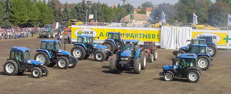 Az IKR gépshow részeként a teljes New Holland kínálatot láthattuk