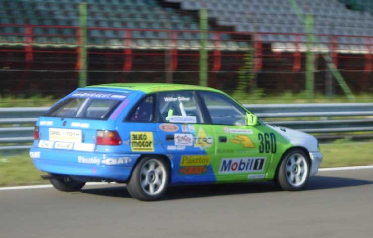 7966_73681_1000x700.jpg | Vezess | Vezess Az Opel Astra kupa média bajnokságát Wéber Gábor már az előző hétvégén megnyerte