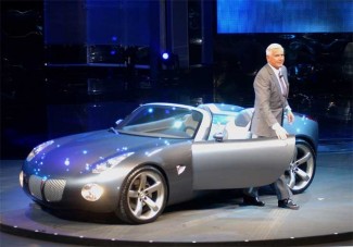 Kétüléses GM-roadster Opel motorral