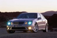 E 55 AMG - A legerősebb széria E Mercedes