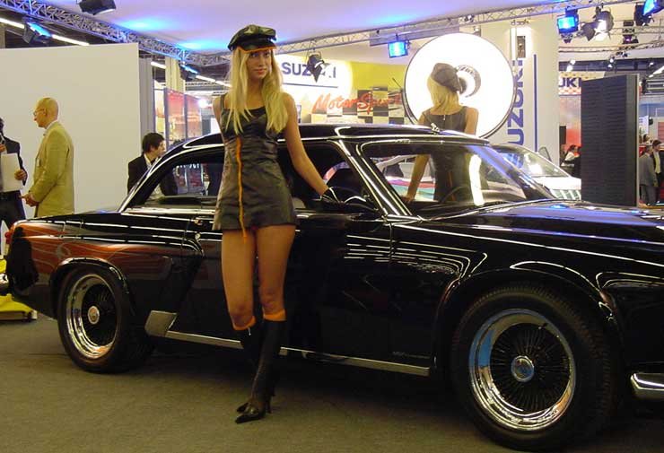 A szőkeség nem szériatartozék a félmillió dollárért megrendelhető autóban