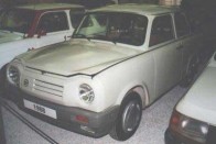 Többféle változat készült a négyütemű motorhoz, de a Wartburg-orros koncepciót szerencsére elvetették