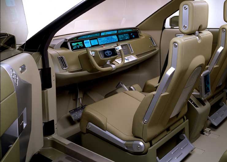 Az aktuális közlekedési információkat is megjeleníti az Oto műszerfala