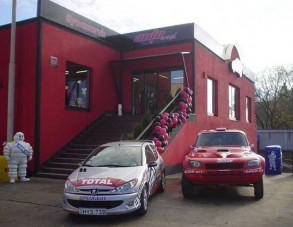 Megnyílt az Auto World