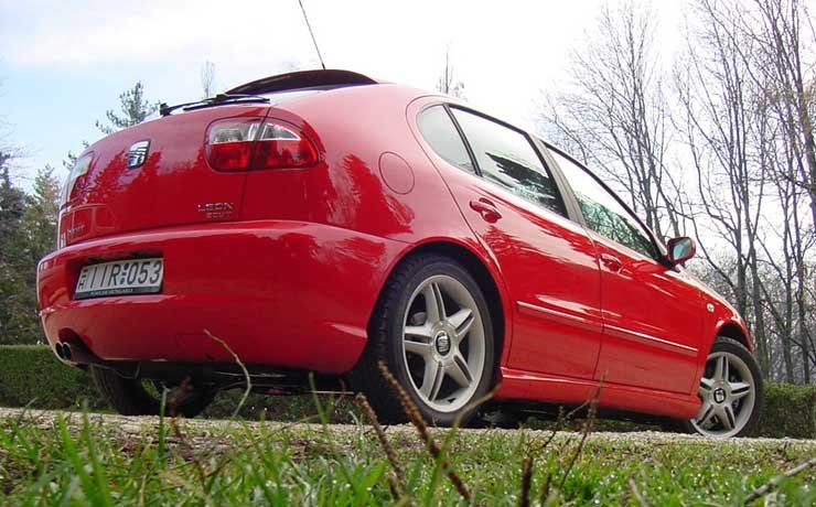 Közel 20 százalékkal bővült az eladott Seatok száma. Idei újdonság volt a Cupra R és a nagyon jó ár/érték arányú Sport R. Nemzetközi összehasonlításban nagyon jó a magyar kereskedőhálózat