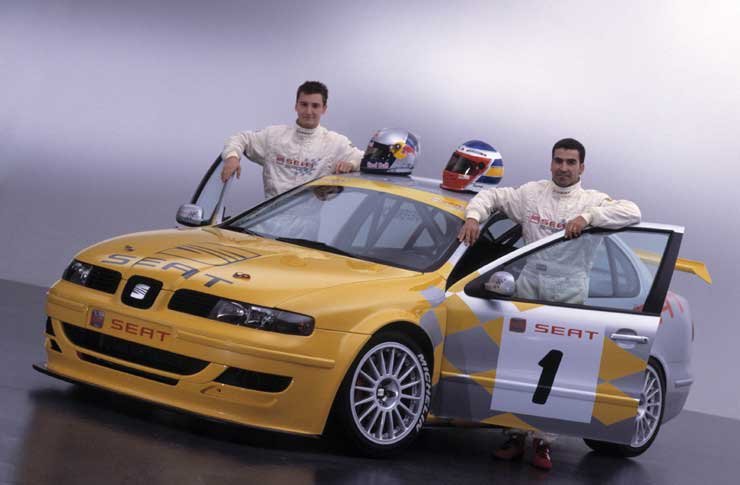 260 lóerős a kétezres szívómotor