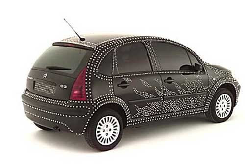 Internetes árverésen vásárolható meg az autó, közúti forgalomban nem lehet részt venni vele