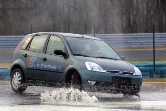 Lassíts! - hogy a veszély elkerüljön