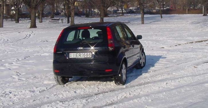 3 110 000 forintba kerül a Trend felszereltségű ezerhatos Fiesta öt ajtóval