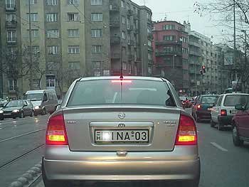 Nem sérthet közerkölcsöt és nem lépheti át a jó ízlés határát az egyedi rendszám