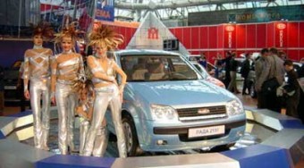 Ósdi Lada modern köntösben