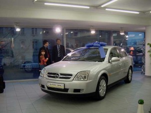 Elkelt a 200 ezredik Opel Magyarországon