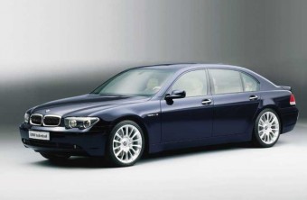 Jachttal a tengerre, BMW-vel a tengerpartig