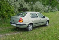 A Thalia a modellfrissítés, a továbbra is kedvező ár és a remek dízelmotor ellenére sem tudta megismételni a tavalyi eredményt. 5120 autóval mégis a legnépszerűbb Renault maradt