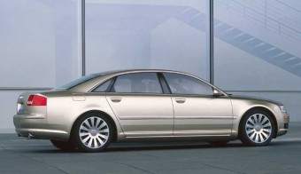 Hosszú Audi A8: nehéz döntés