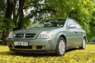 Teszt: Opel Vectra 1.6 Comfort - Biztos alapok Opel Vectra 1.6 Comfort