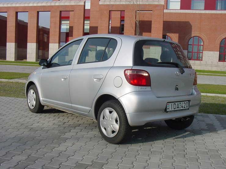 A nők általában imádják a Yaris formáját